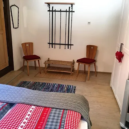 Untersteinhof Apartment *